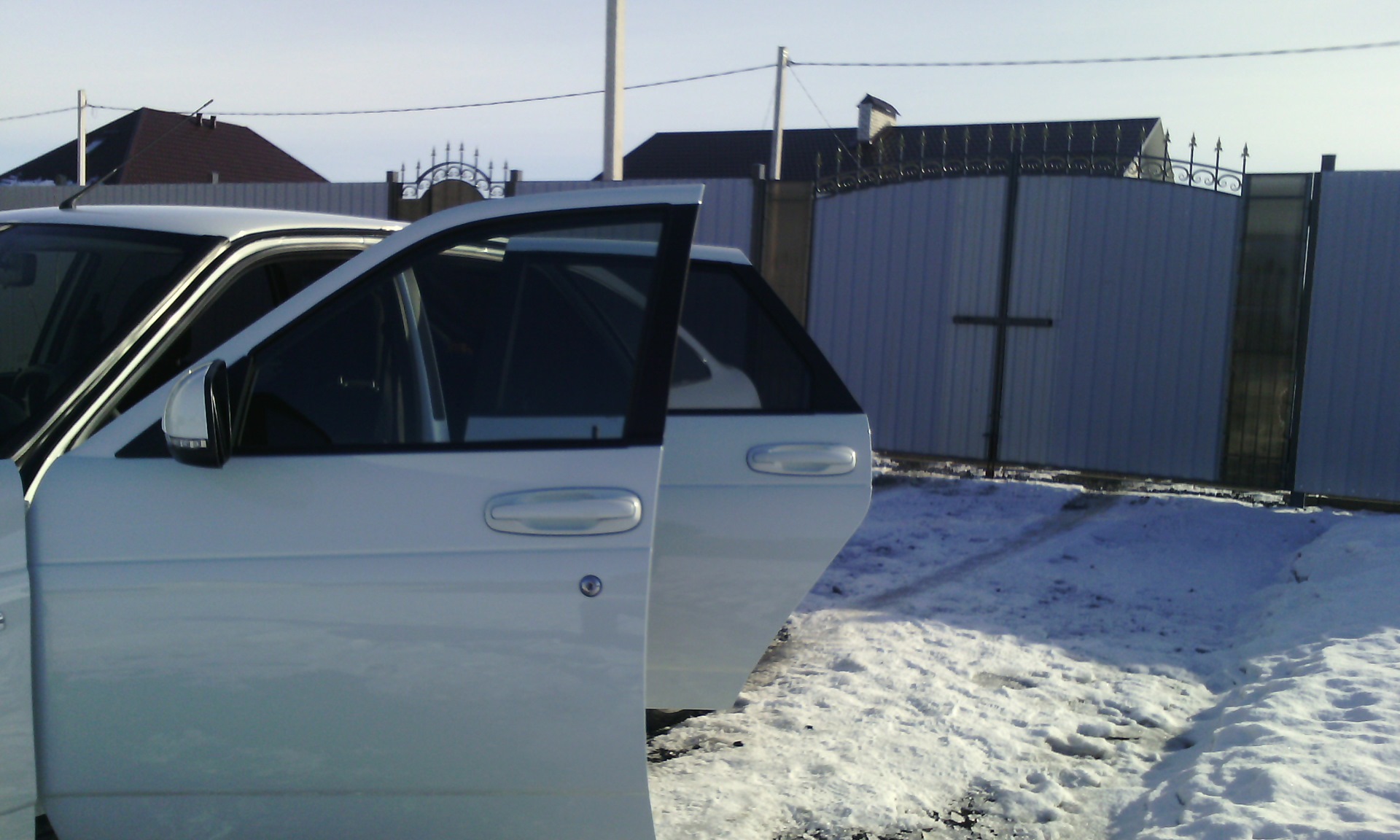 Тонировка. — Lada Приора хэтчбек, 1,6 л, 2015 года | стайлинг | DRIVE2