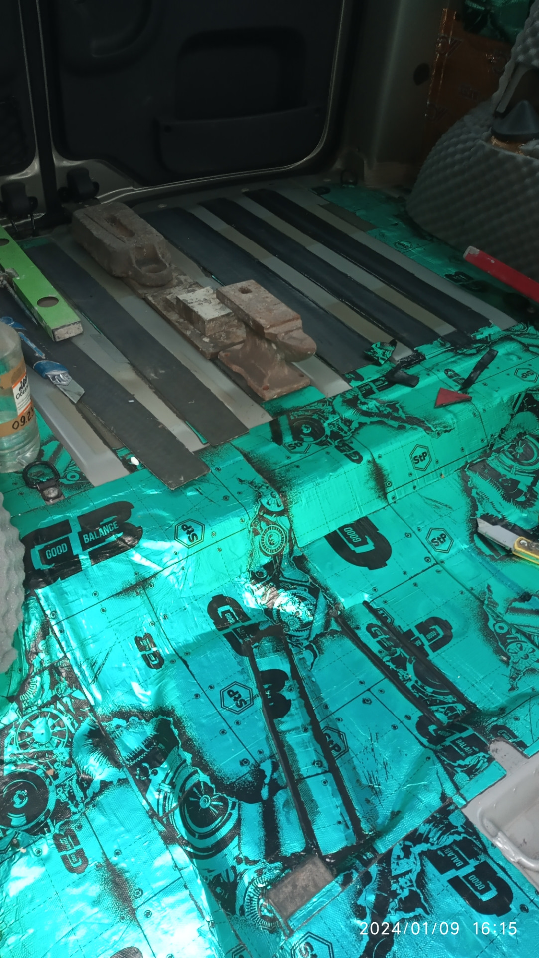 Обесшумка, ровный пол в багажнике Ларгус — Lada Ларгус, 1,6 л, 2018 ...