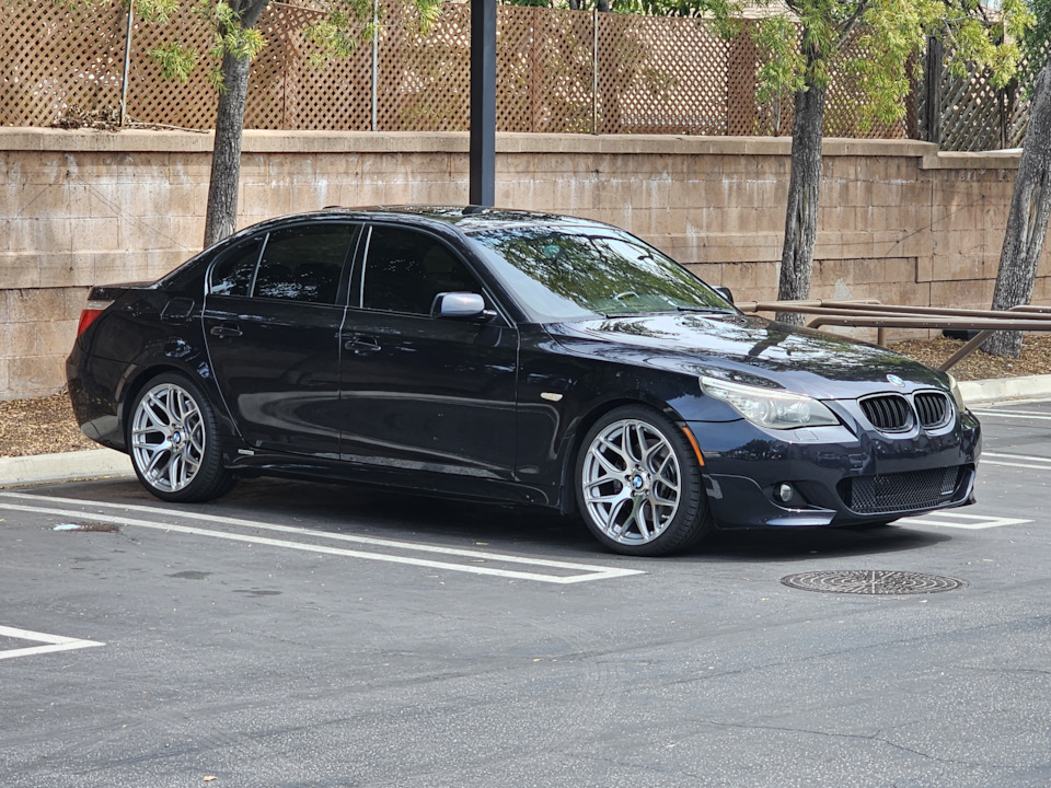 Фото в бортжурнале BMW 5 series (E60)