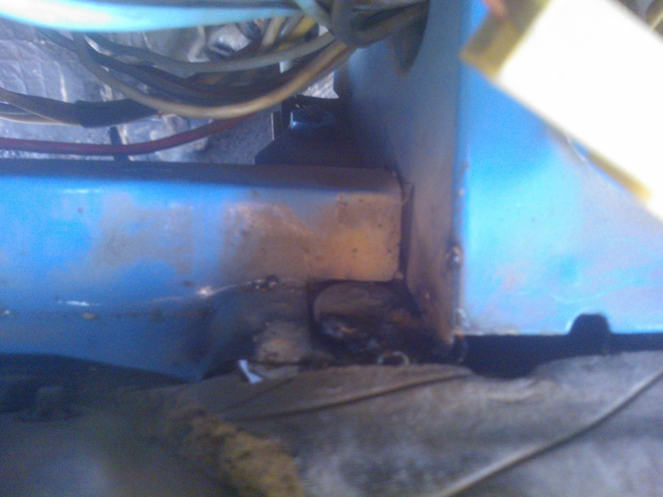 небольшой ремонт рулевой колонки — Lada 2107, 1,6 л, 1991 года | своими ...