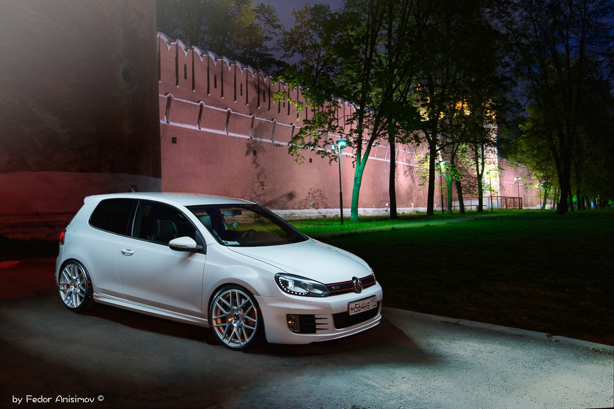 VW Golf 5 GTI Р±РµР»С‹Р№