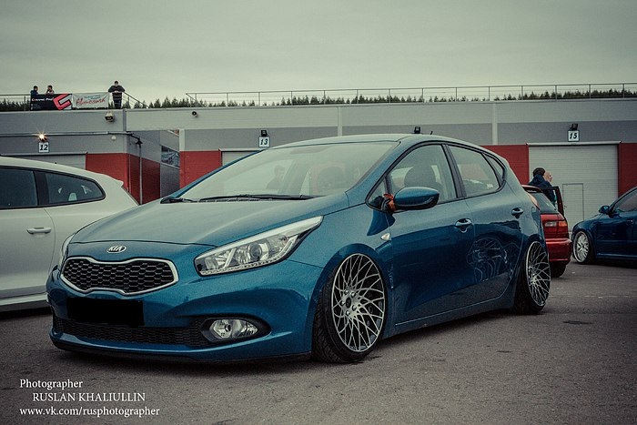 kia ceed stance