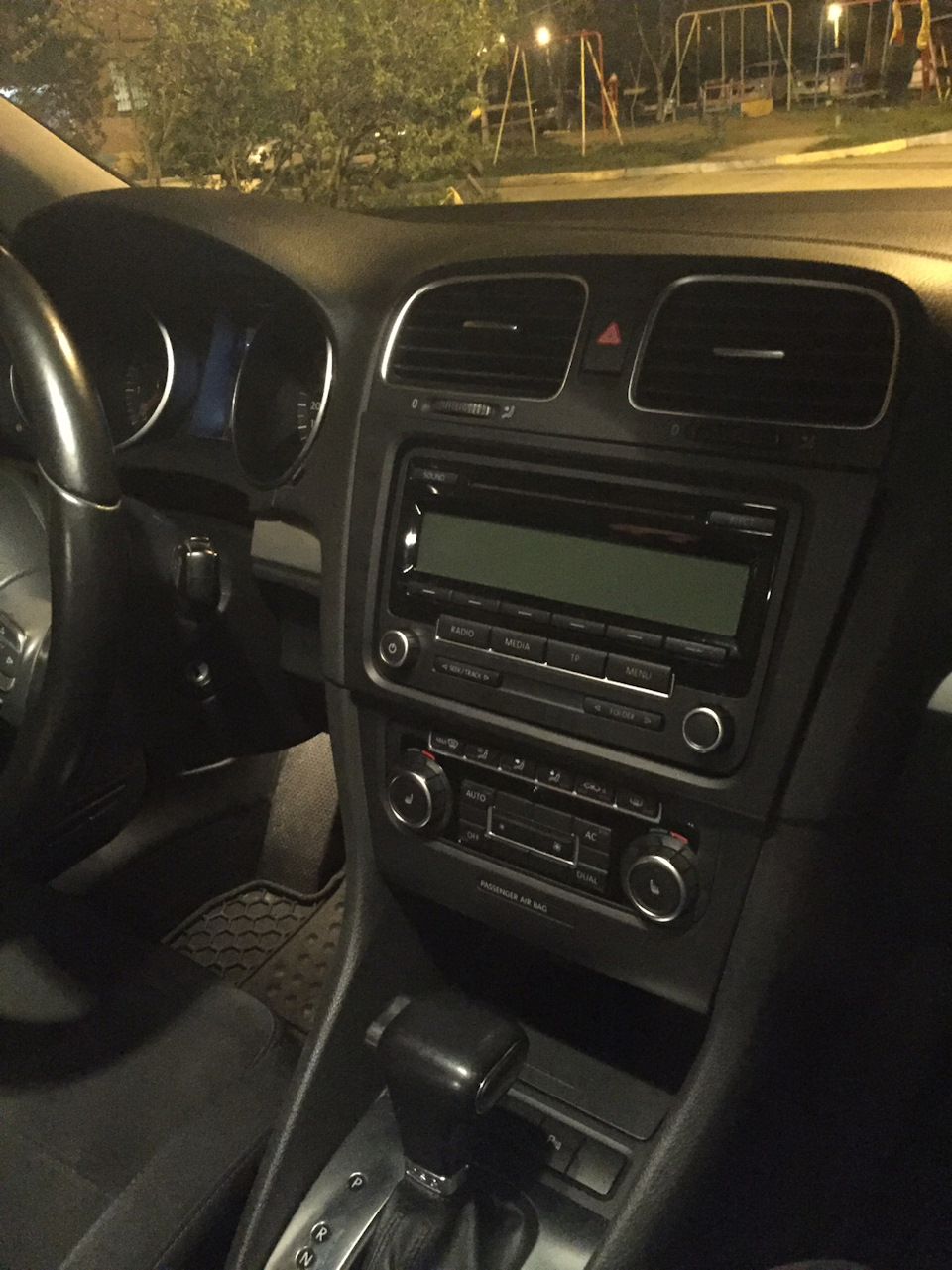 Магнитола Rcd 510 на замену Rcd 310 — Volkswagen Golf Mk6, 1,4 л, 2009 ...