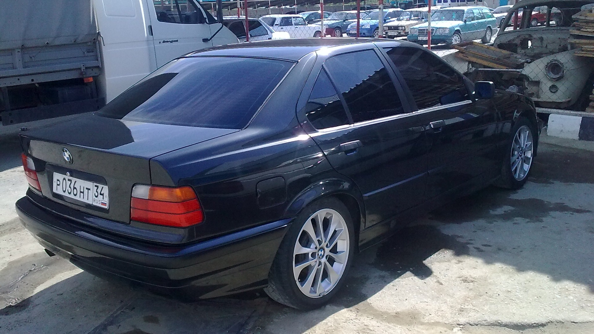 BMW 3 series (E36) 1.8 бензиновый 1994 | БМВ черного цвета. на DRIVE2