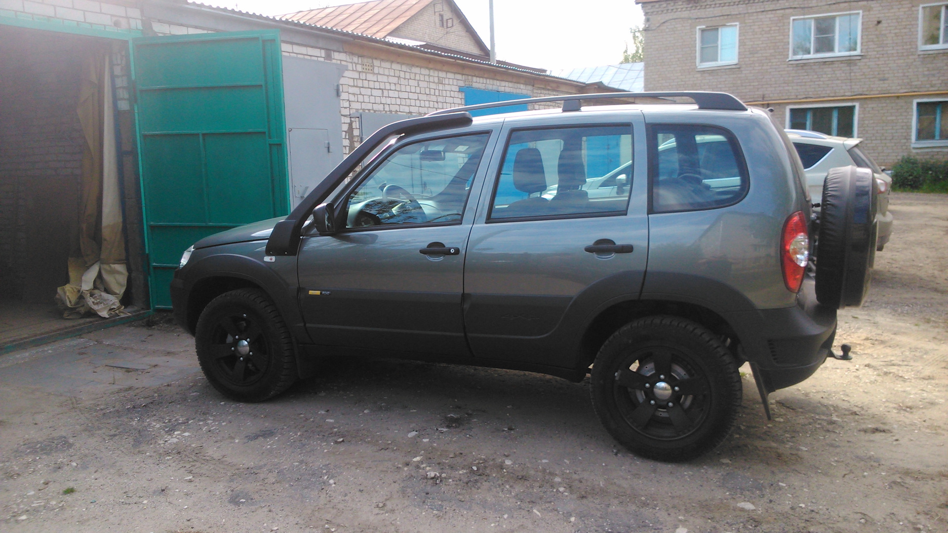 Chevrolet Niva le кварц