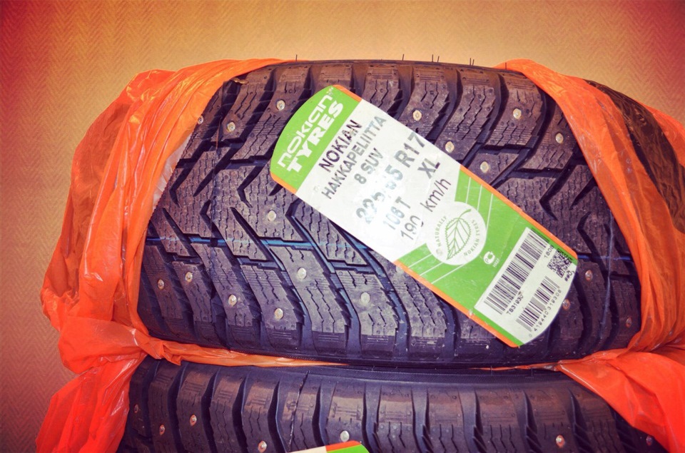 100 шин. Nokian Tyres Hakkapeliitta 8 SUV 225/65 r17. Nokian Tyres Hakkapeliitta 8 SUV 225/65 r17 106t. Nokian 8 225/65 r17. Hakkapeliitta 8 SUV (XL)/225/65 r17 106t.