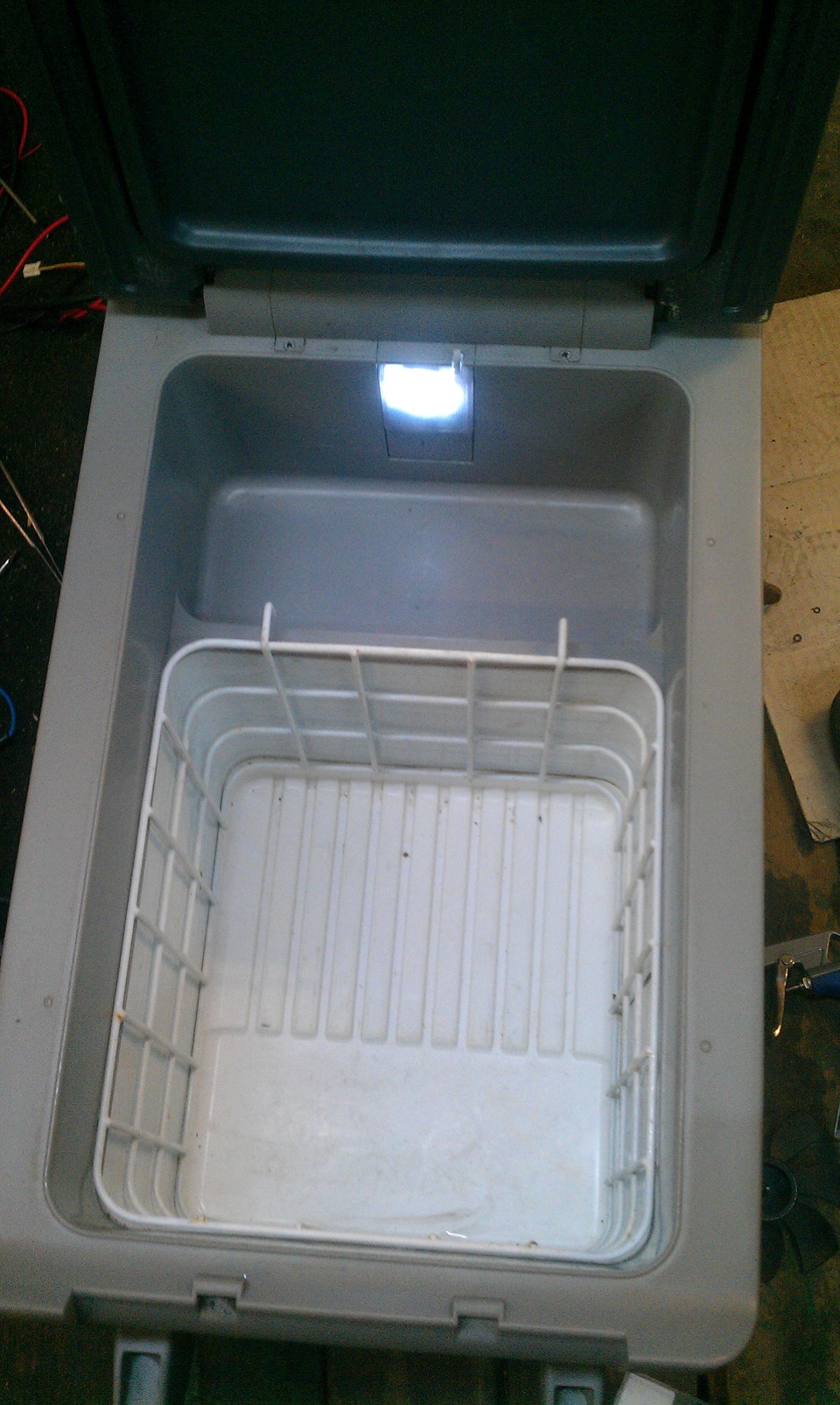 Ремонт автохолодильников. Холодильник WAECO COOLFREEZE CF 35. Холодильник 45 литров. Переделка АВТОХОЛОДИЛЬНИКА. Холодильник автомобильный компрессорный своими руками.