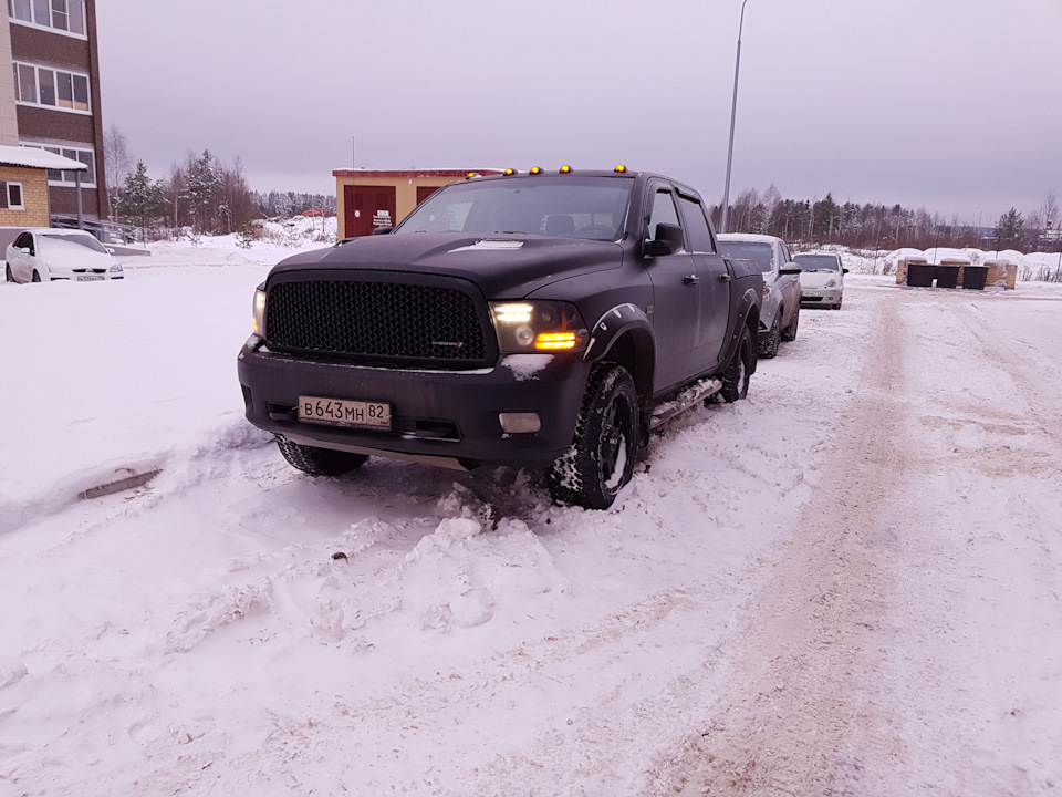 Крепление фар dodge Ram