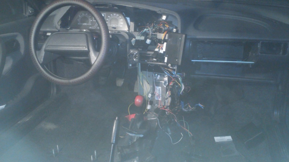 Кран отопителя и заводская шумоизоляция — Lada 2115, 1,6 л, 2011 года ...