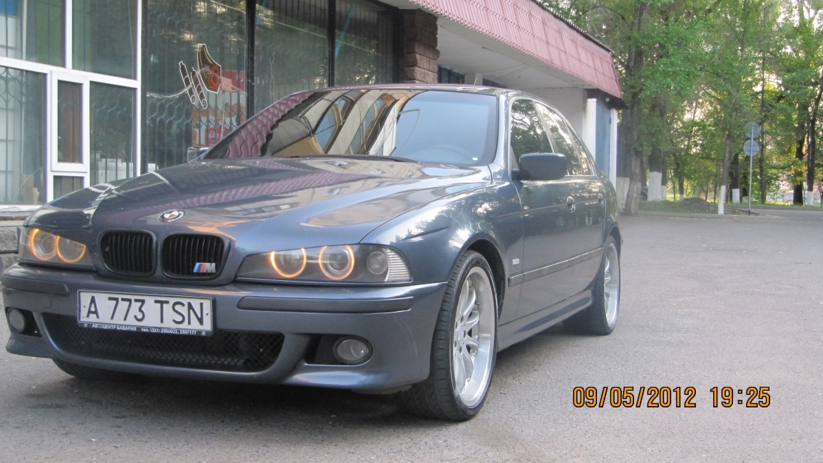 BMW 5 series (E39) 3.0 бензиновый 1998 | 