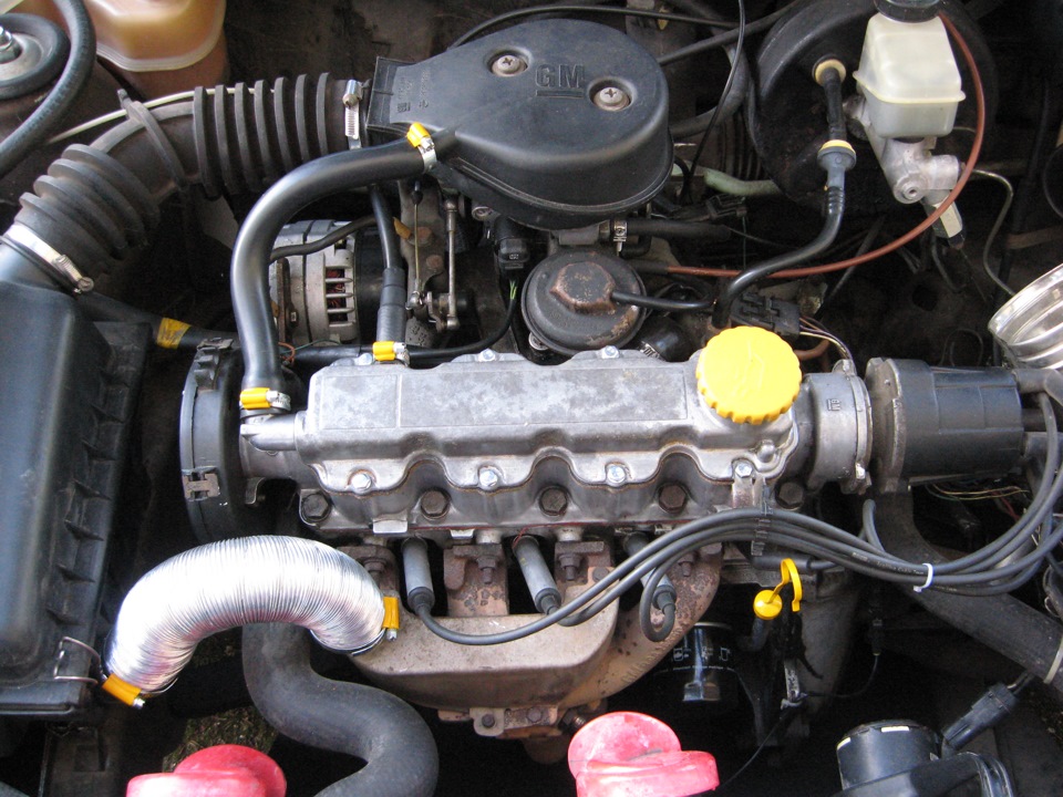Opel c 1.8. Опель Вектра c16nz. Опель Вектра б 1.6 8 клапанный. Мотор Опель Вектра 1.8. Двигатель Опель Вектра 1.6 8 клапанов.