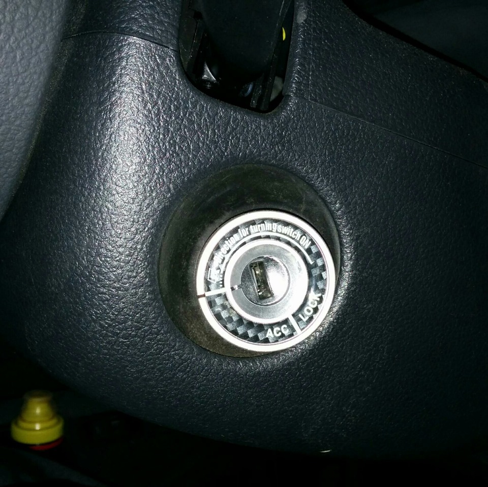 Накладка на замок — Volkswagen Polo Sedan, 1,6 л, 2012 года ...