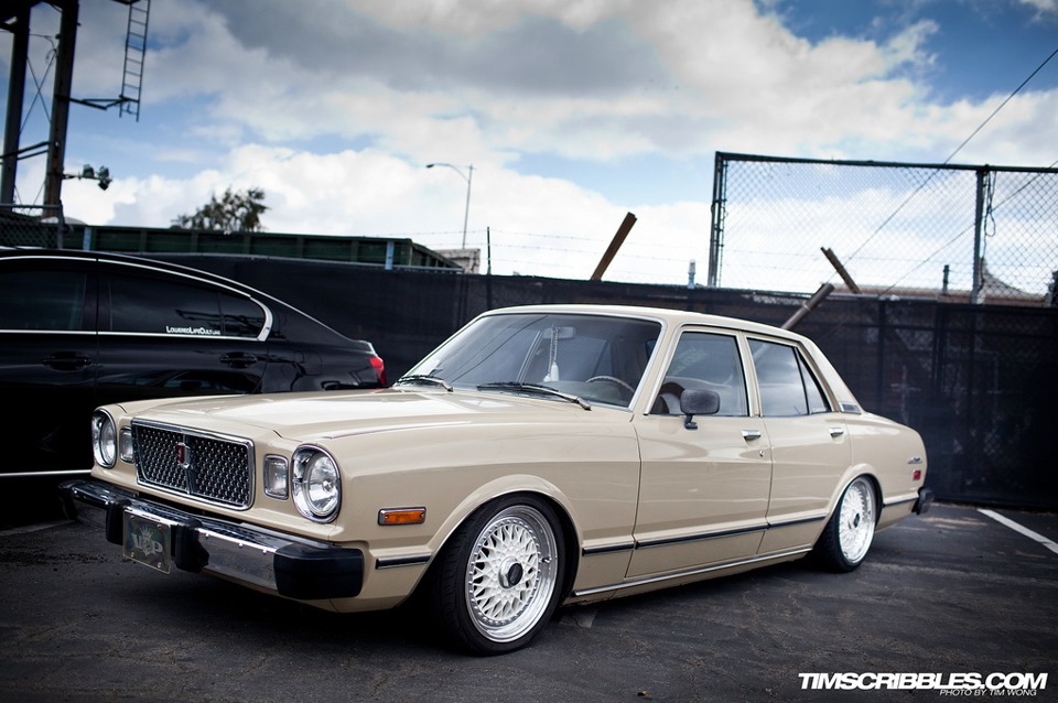 Toyota Cressida x30 stance Orange