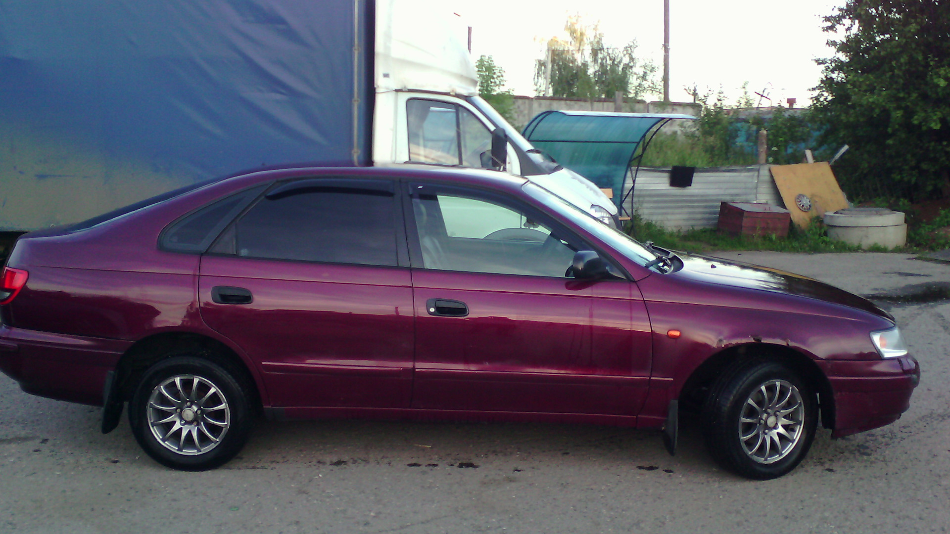 Toyota Carina e Liftback