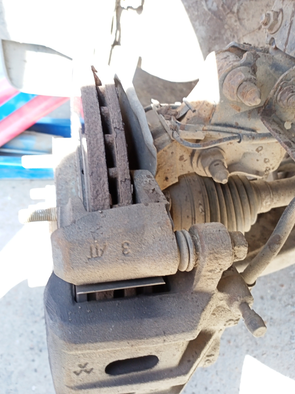 Шиномонтаж и неравномерный износ передних тормозных дисков — Mitsubishi ...