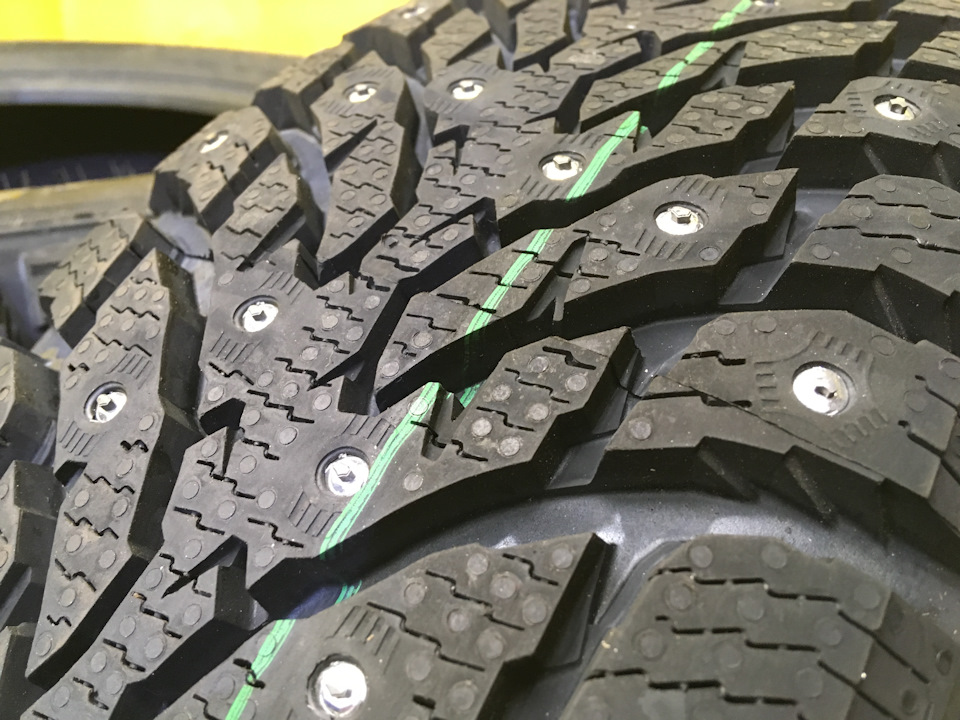 Nokian tyres hakkapeliitta 10p. Нокиан хакапелита 9. Нокиан хакапелита 9 r15. Nokian Tyres Hakkapeliitta 9 SUV. Hakkapeliitta 9 185/65 r15.