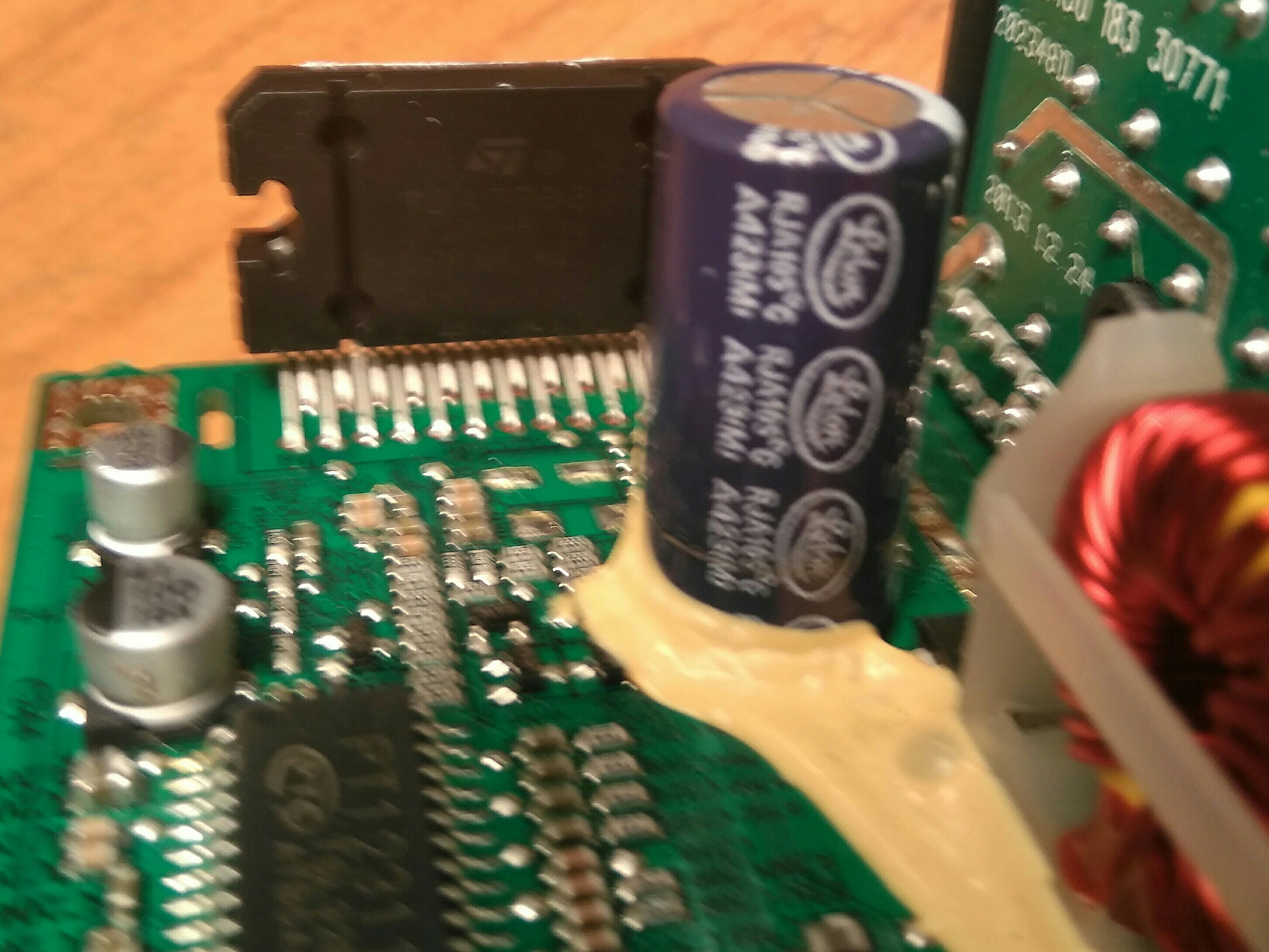 Чем можно заменить микросхему. Микросхема TDA 7650. Tda7650 даташит. LG-7650 микросхемы. Плата усилителя LG 7650.