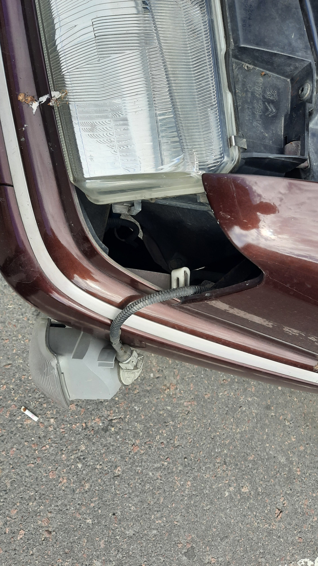 Оплавился разъем противотуманки — Citroen Xantia, 2 л, 1998 года ...