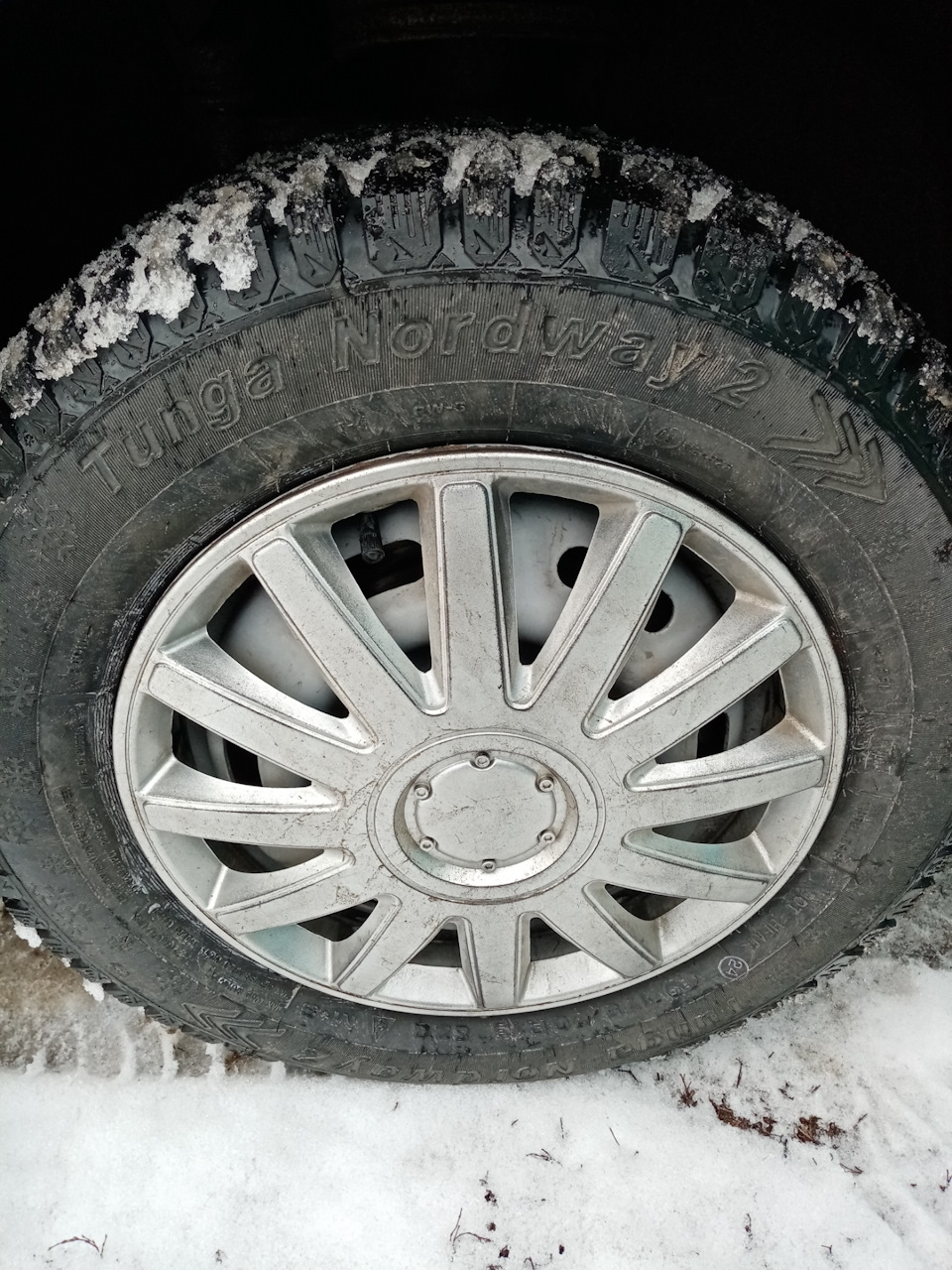 Сменил резину — Lada 2115, 1,6 л, 2008 года | шины | DRIVE2