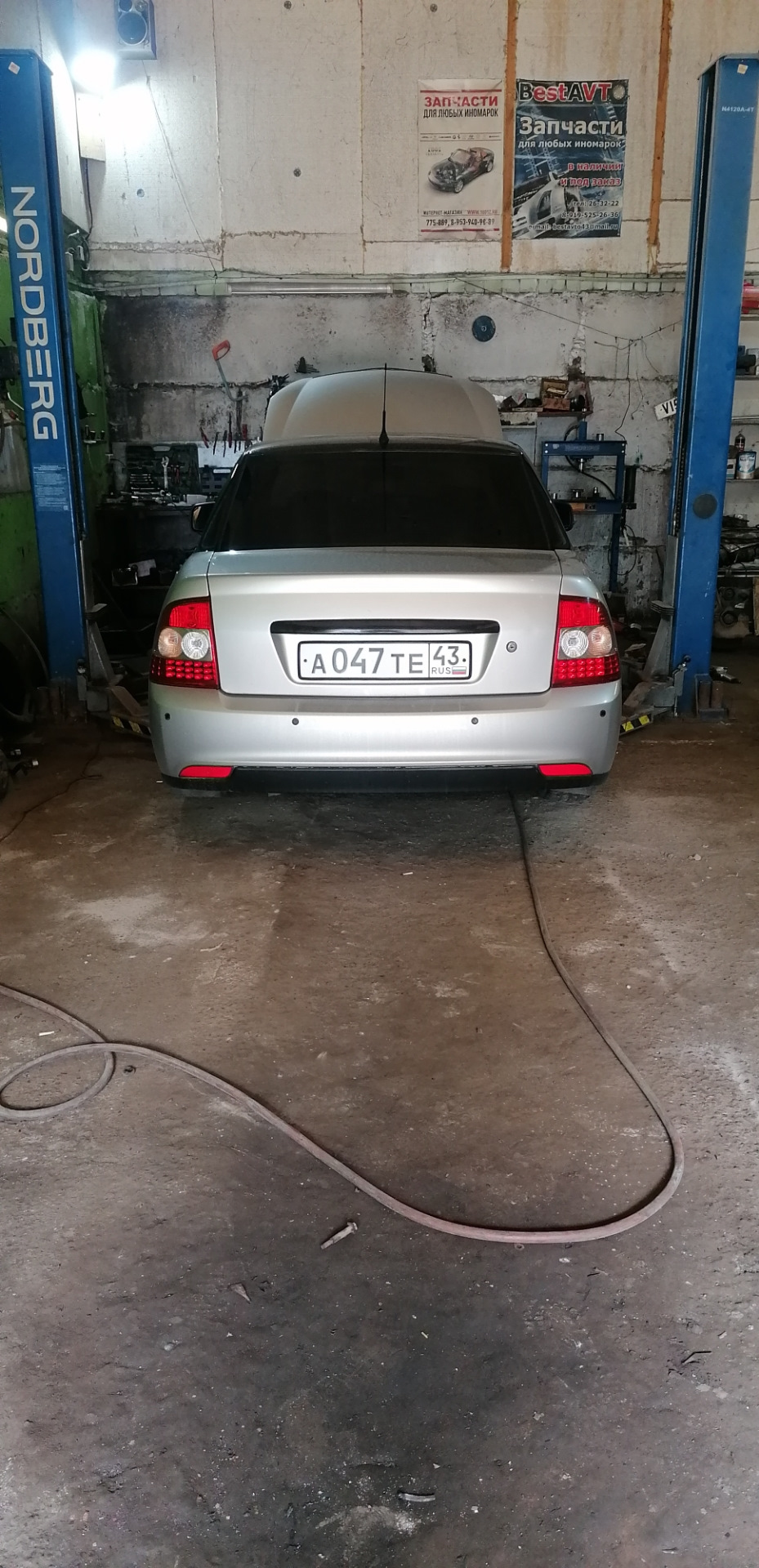 Замена шкива коленвала — Lada Приора седан, 1,6 л, 2008 года | визит на ...