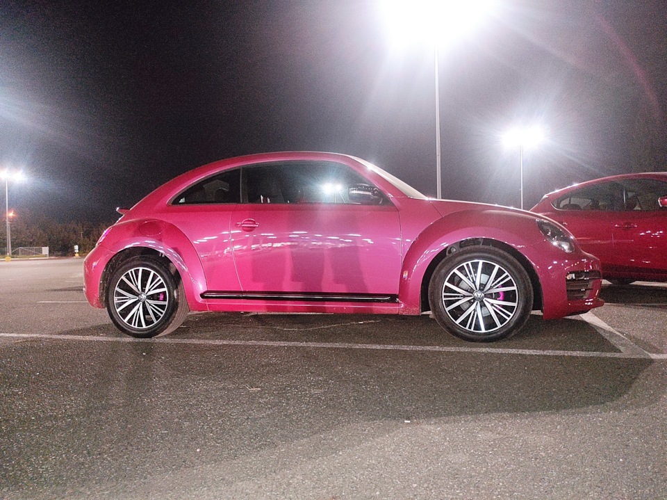 Покраска суппортов в розовый — Volkswagen Beetle (A5), 1,8 л, 2016 года ...