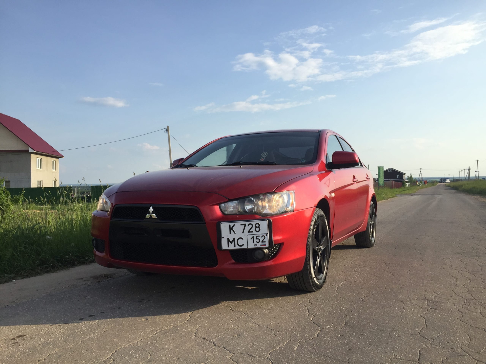 Квадратный номер спереди и покраска дисков в черный — Mitsubishi Lancer X,  1,8 л, 2008 года | стайлинг | DRIVE2