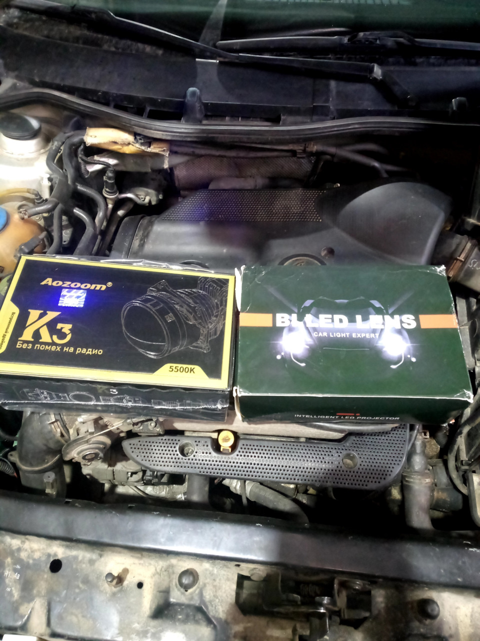 Справа которые. — Skoda Octavia Combi A4 Mk1