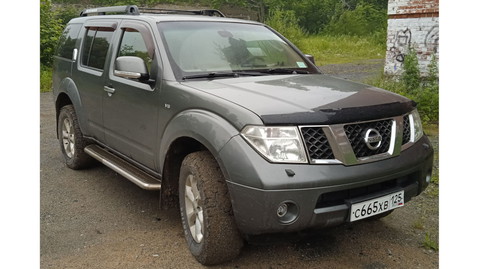 Nissan Pathfinder 2007 передок