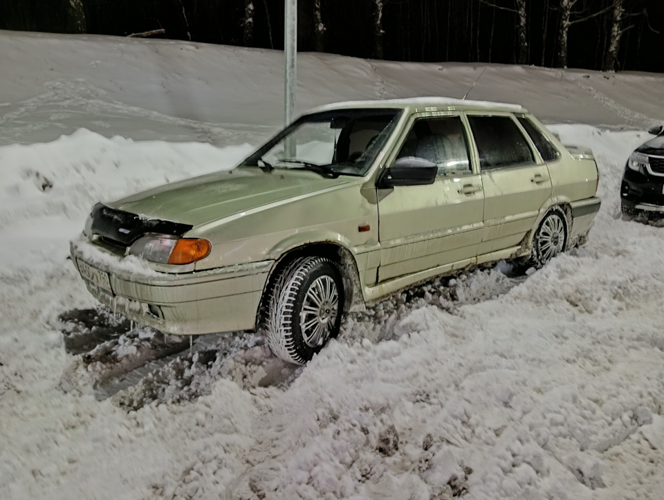 Замена ниппеля колеса — Lada 2115, 1,5 л, 2005 года | шины | DRIVE2