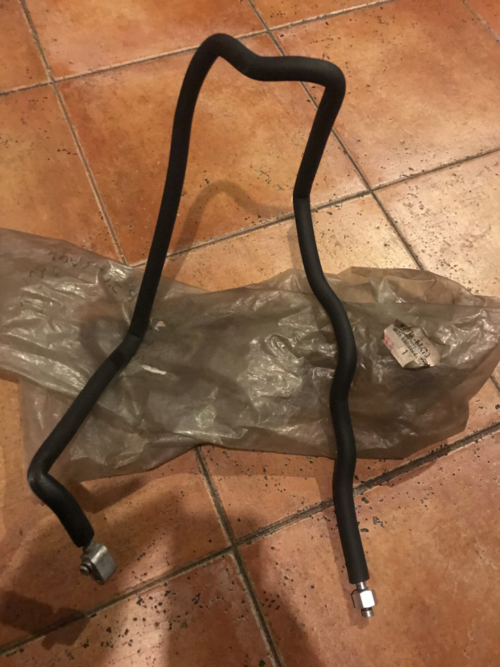 Toyota Land Cruiser 80 Уплотнитель лобового стекла. | 9 500 ₽ в городе ...