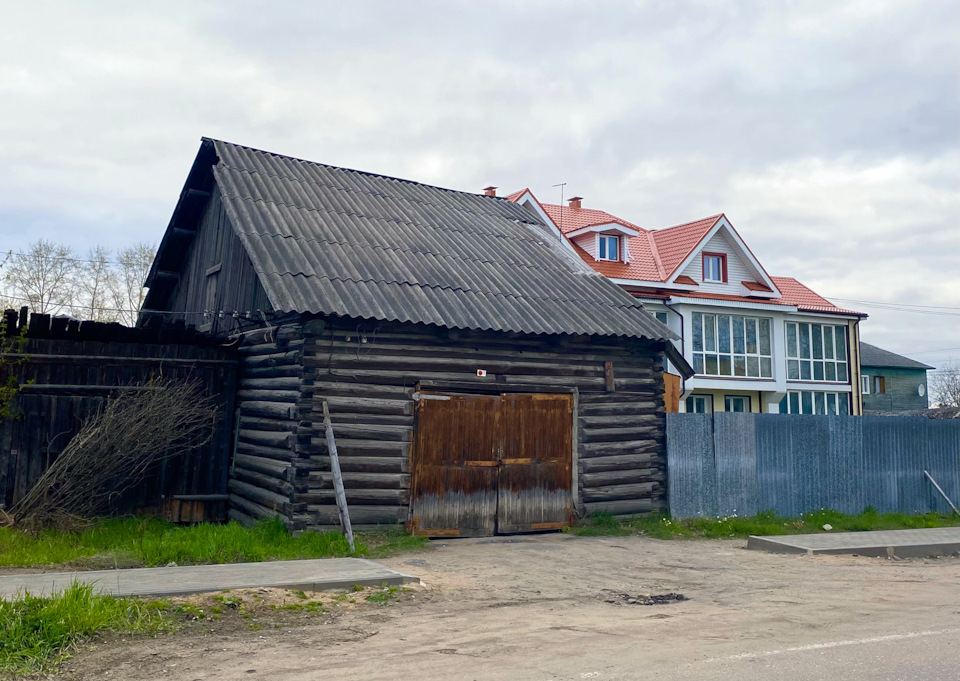 Здесь на крыше дома так легко мечтать