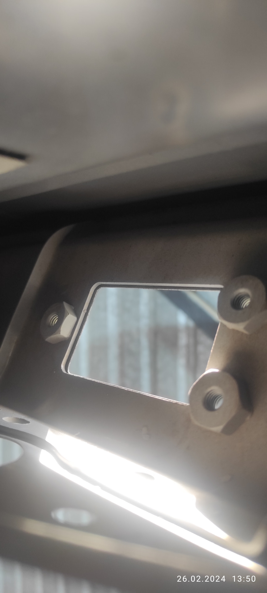 Доводчик багажника часть2 механическая — Nissan X-Trail I (t30), 2 л ...