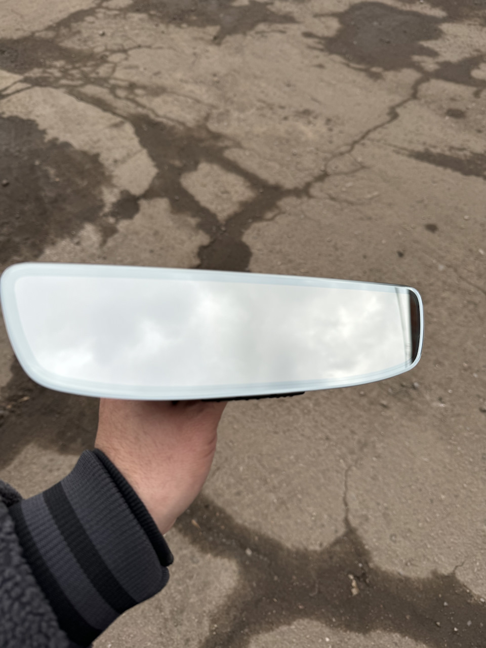 Безрамочное зеркало заднего вида — Volkswagen Tiguan (2G), 2 л, 2021 ...