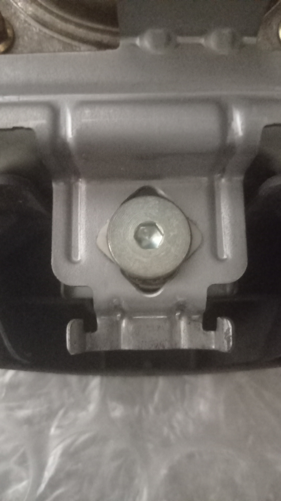 Постоянно гудит клаксон — Toyota Funcargo, 1,3 л, 2000 года | поломка ...