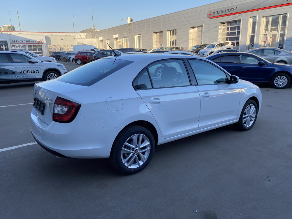 Фото в бортжурнале Skoda Rapid (1G)