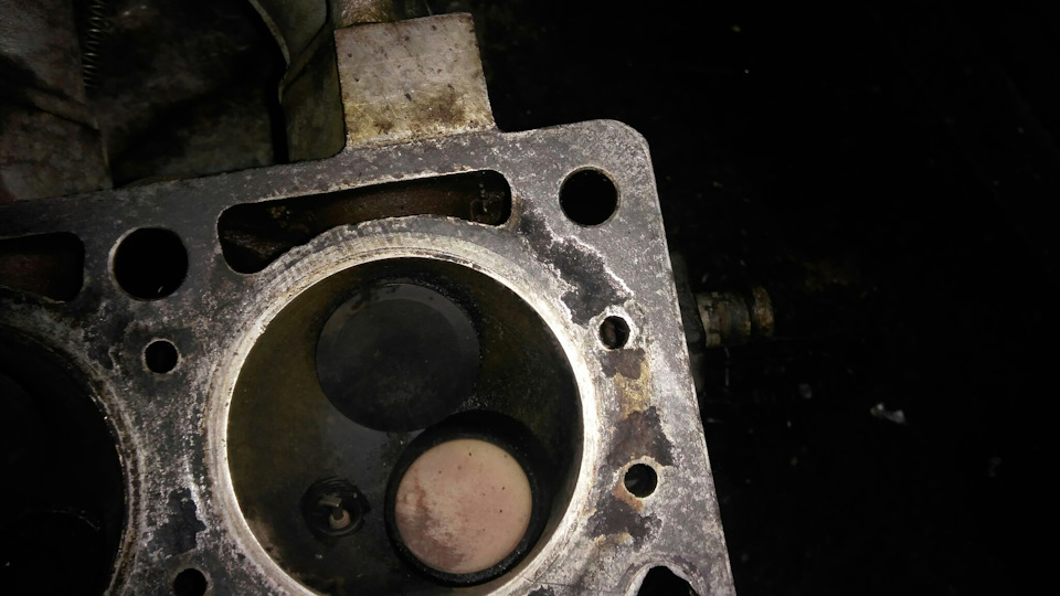 Сухая гильза цилиндра схема. Гильзовка блока дартон. Мокрый цилиндр. Гильзы блока газ 21. Бурты под гильзы камаз 740.