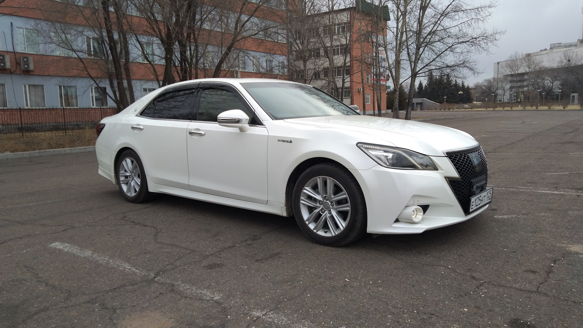 Toyota Crown s210 athlete Black Style