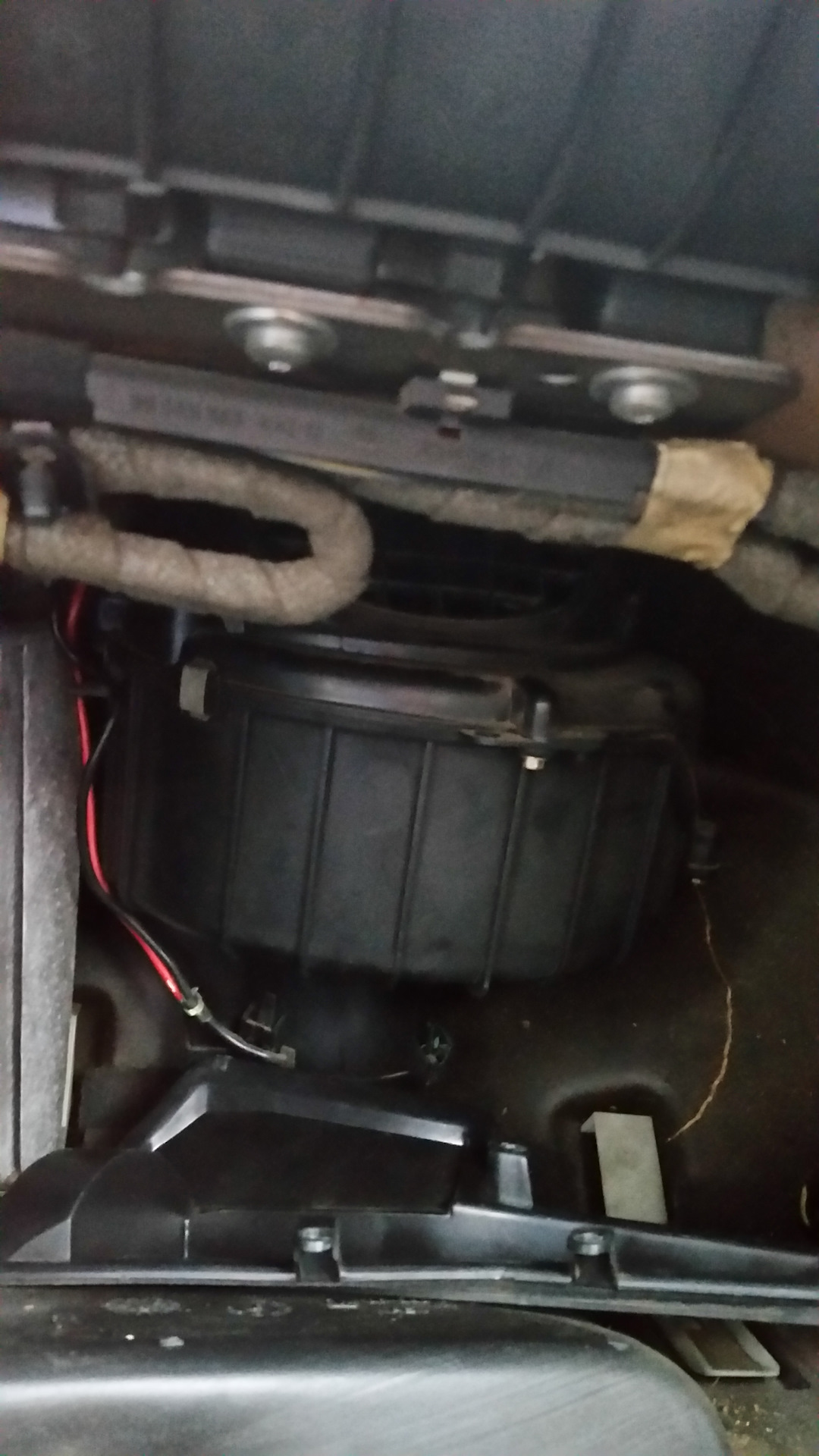 Потеют стекла в дождь и слабо дует — Opel Astra G, 1,8 л, 2001 года ...