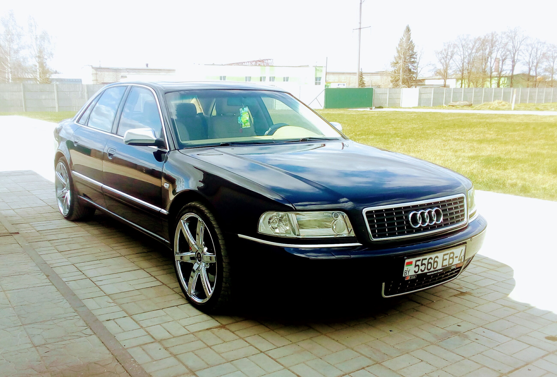 Audi a8 d2. Audi a8 d2 r20. Audi a8 r20. Audi a8 d2 зелёная. Audi a8 d2 1992.