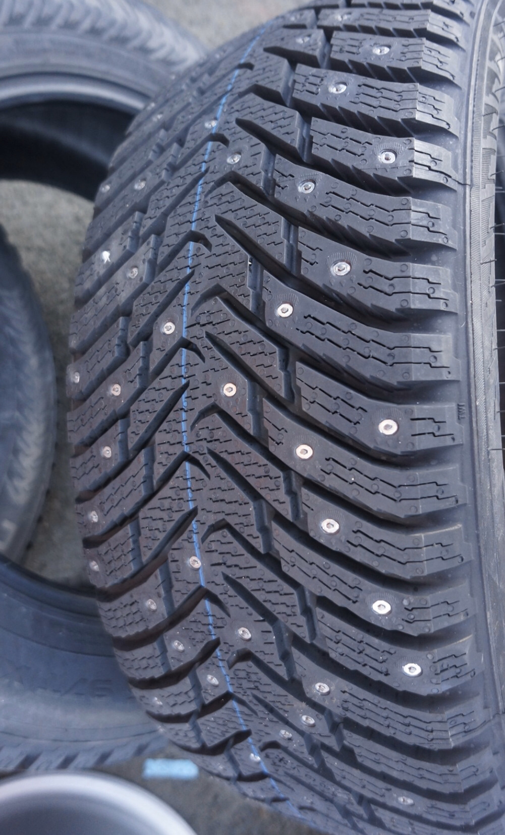 Nokian tyres hakkapeliitta 8 зимняя шипованная. хака 8. хакапелита 7 155. хакапелита 8 215/55 r17. хака 10р.