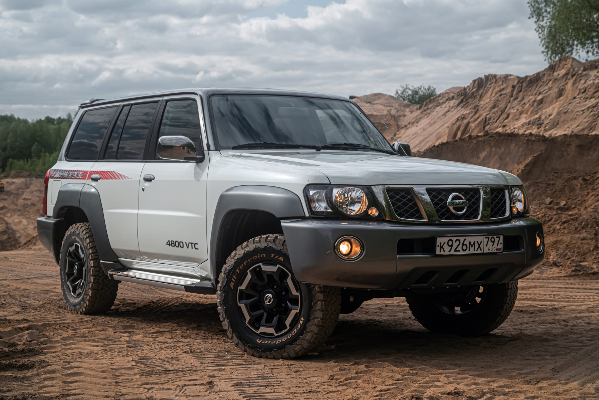 Nissan Patrol y61 super Safari