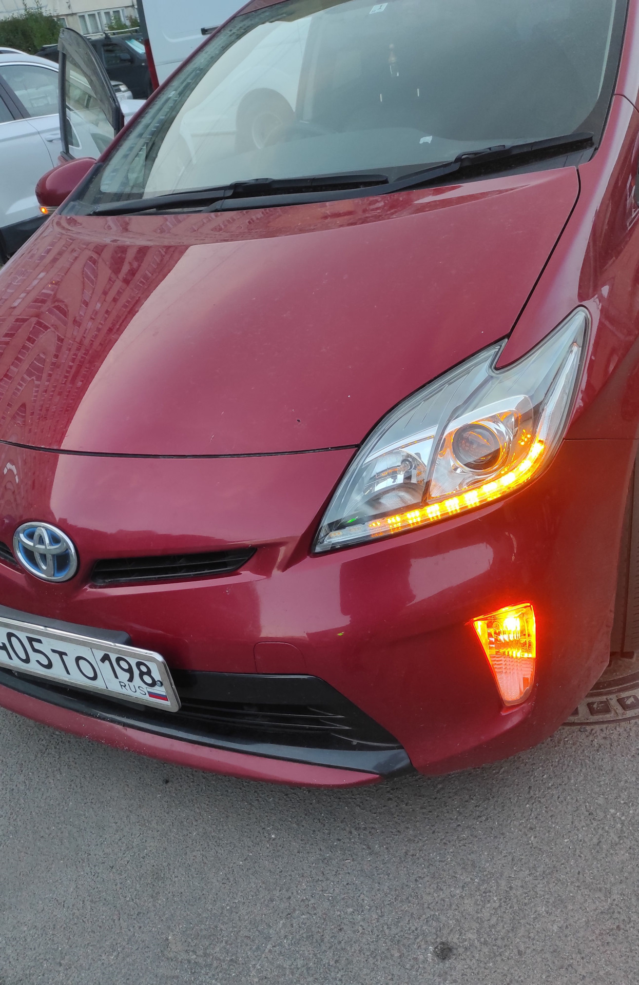 Тюнинг фар — Toyota Prius (30), 1,8 л, 2014 года | тюнинг | DRIVE2