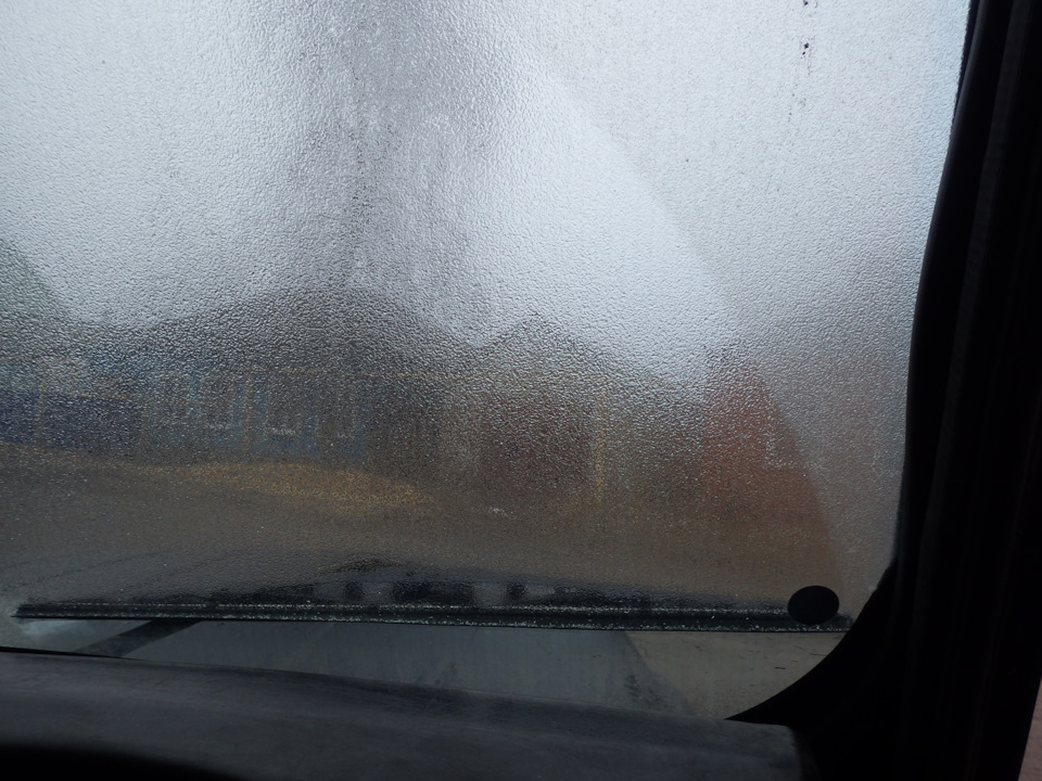 Лобовое стекло с полным электрообогревом от КМК-Glass и 4 контроллера ...