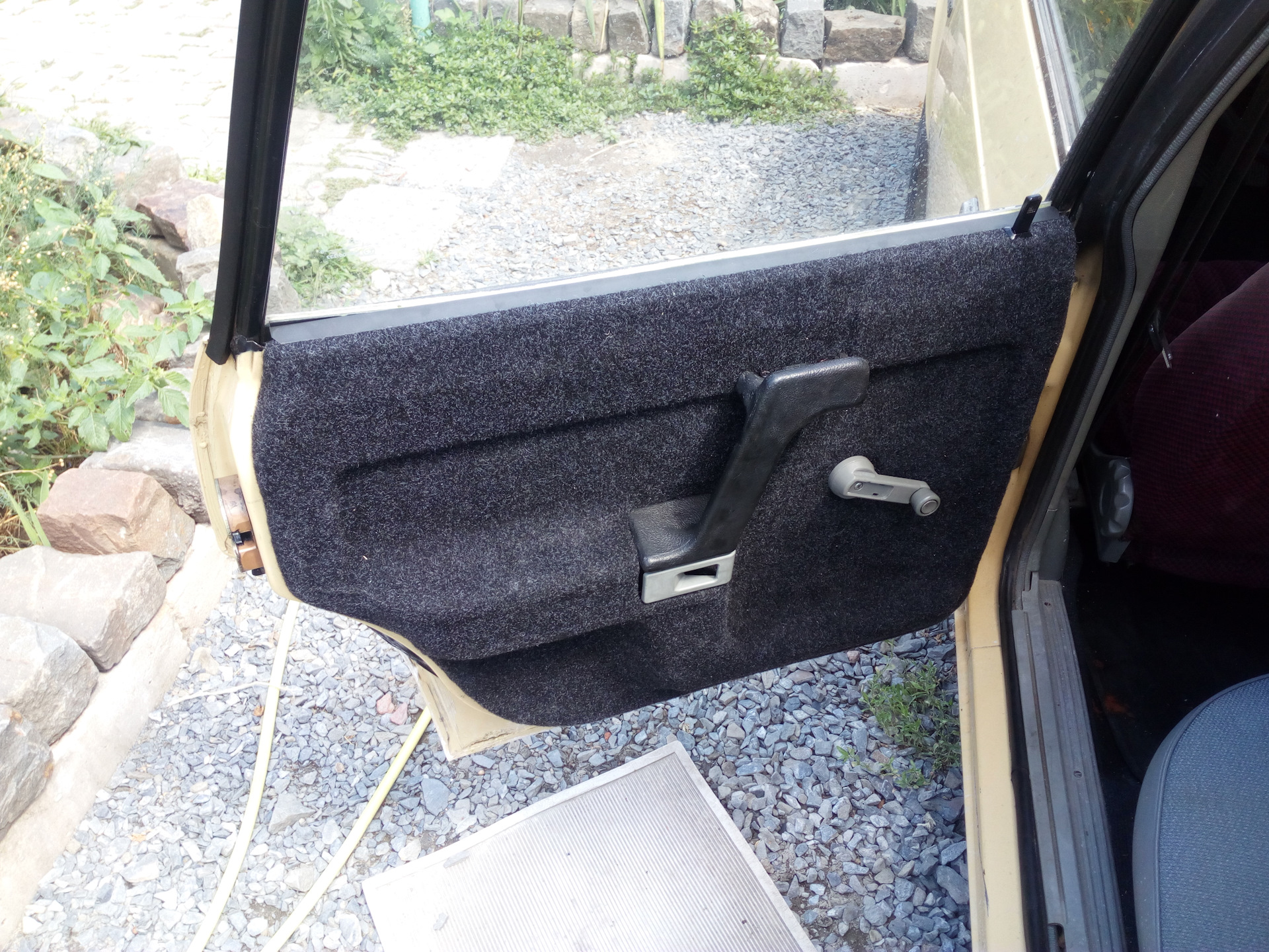 Борьба со скрипом обшивки дверей. - Lada 21103, 1,5 л, 2001 года своими руками D