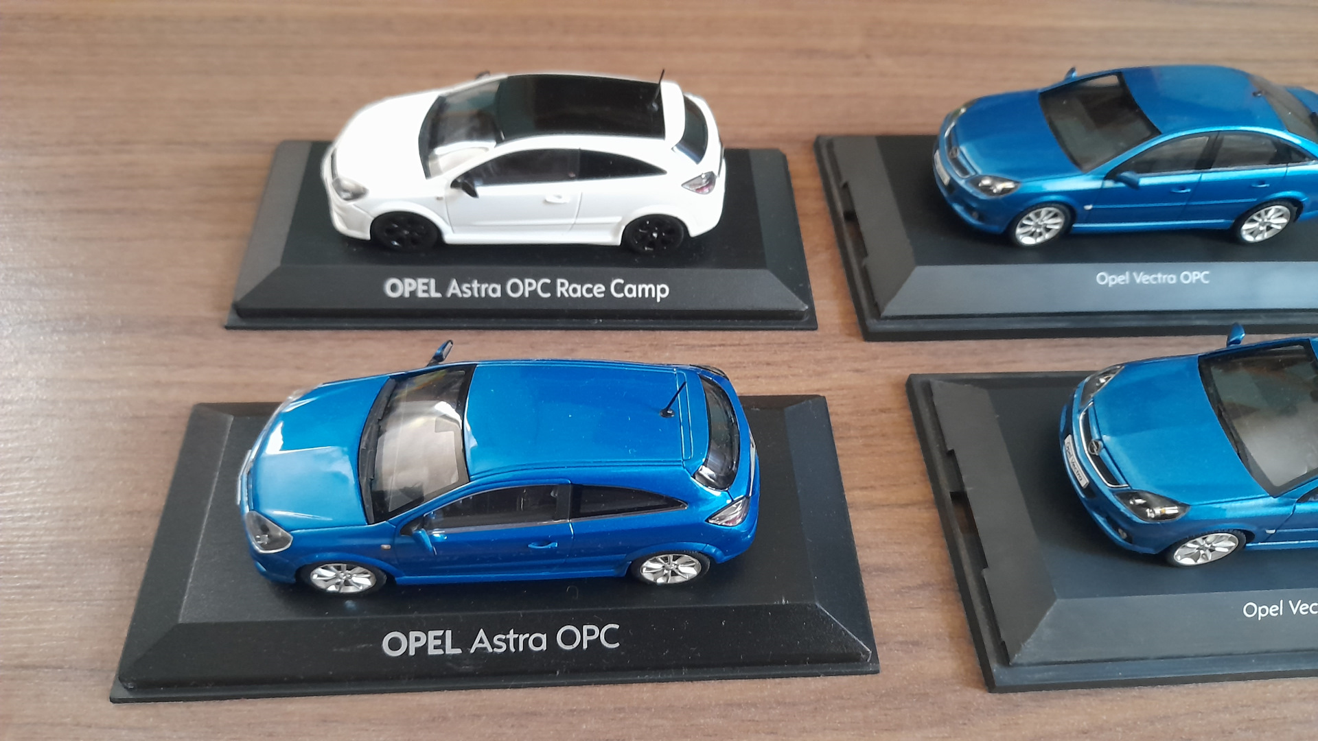 Коллекция Opel OPC в масштабе 1:43 от Мiniсhаmрs. — Сообщество «Масштабные  Модели» на DRIVE2