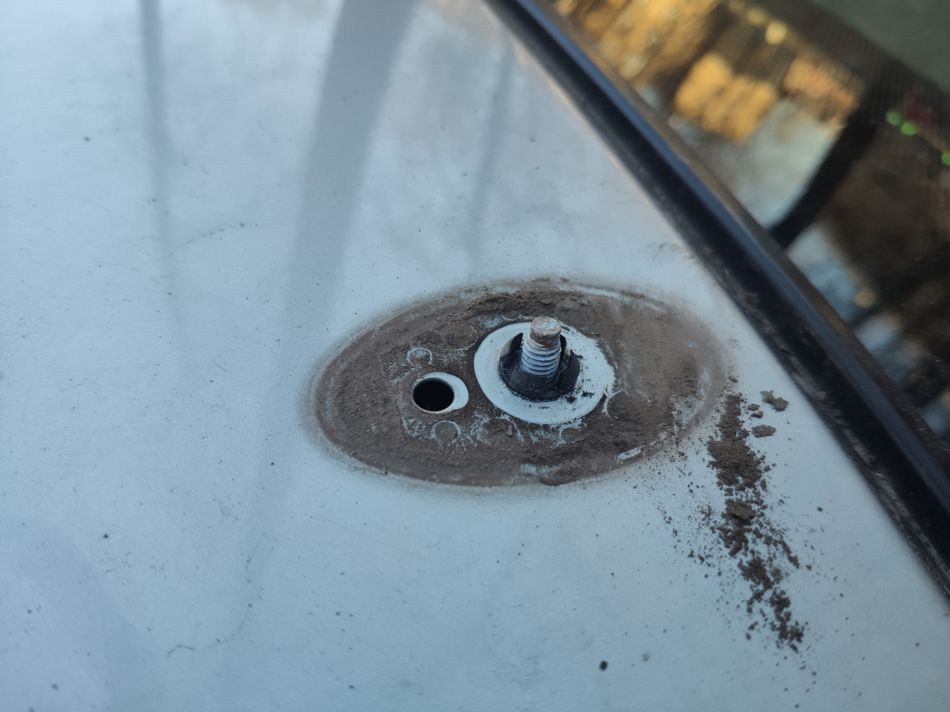 Замена антенны — Ford Focus Hatchback I, 2 л, 2003 года | своими руками ...