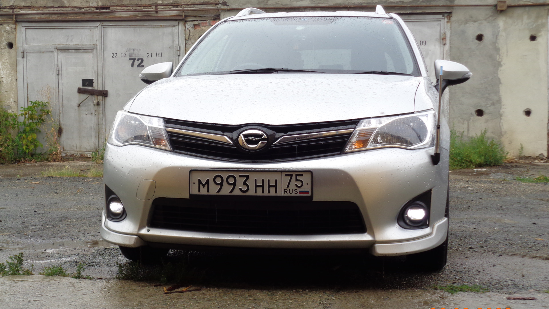 Toyota Corolla Fielder Cross