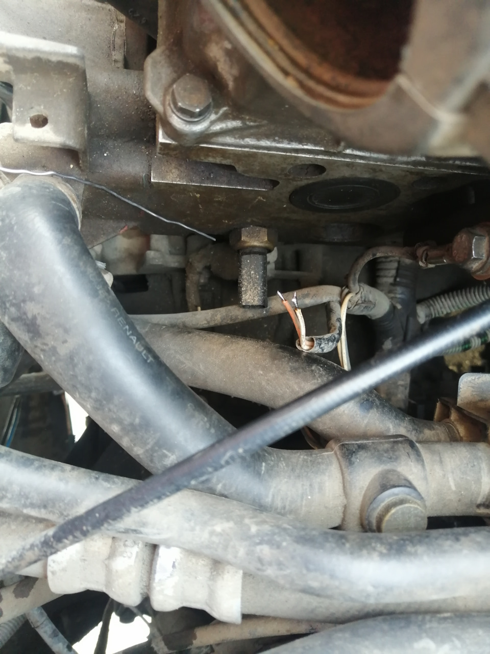 датчик положения коленвала — Renault Kangoo (1G), 1,4 л, 2001 года ...