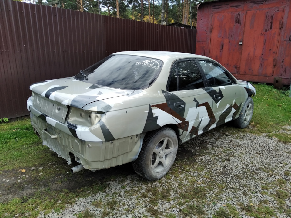 Городской камуфляж — Toyota Carina (6G), 1,8 л, 1995 года | кузовной ...
