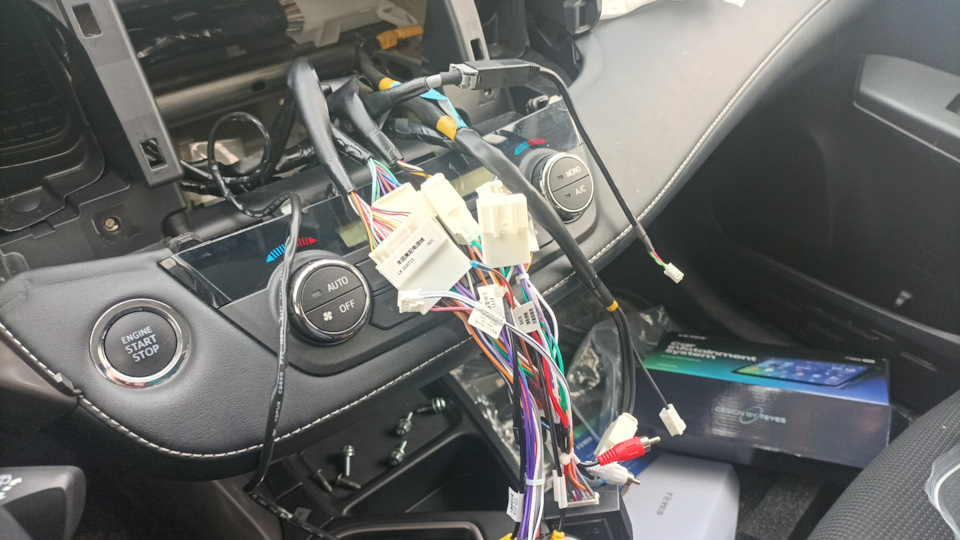 Teyes spro plus вместо Яндекс магнитолы. — Toyota RAV4 (IV), 2 л., 2017 ...